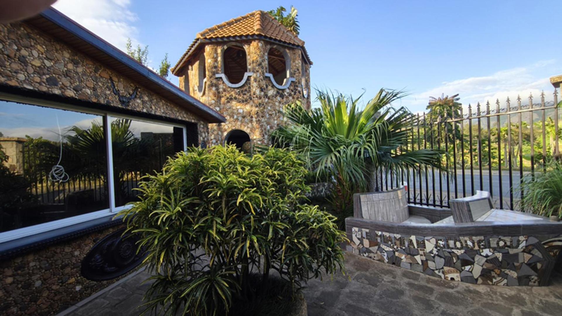 Hotel Restaurant Le Miamiam Glouglou Ambositra Dış mekan fotoğraf