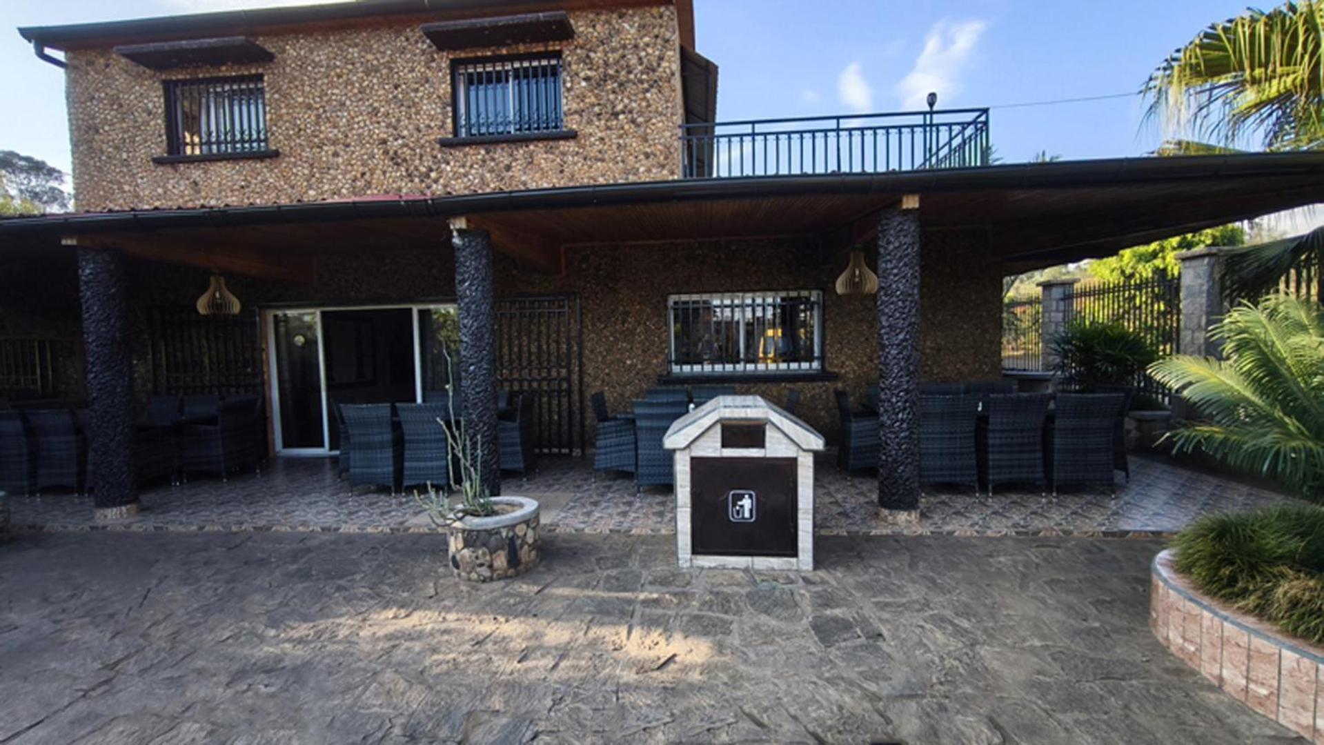 Hotel Restaurant Le Miamiam Glouglou Ambositra Dış mekan fotoğraf